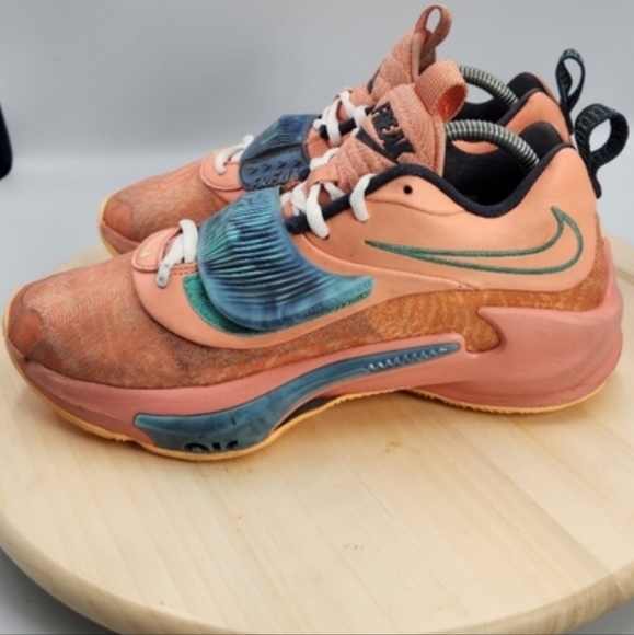 Nike Womens Zoom Freak 3 "Orange Freak" sz 8 - Picture 3 of 13